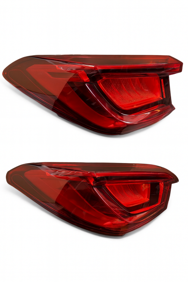 5FA945207C STOP LAMBASI SOL LEON&CUPRA 2020-2024